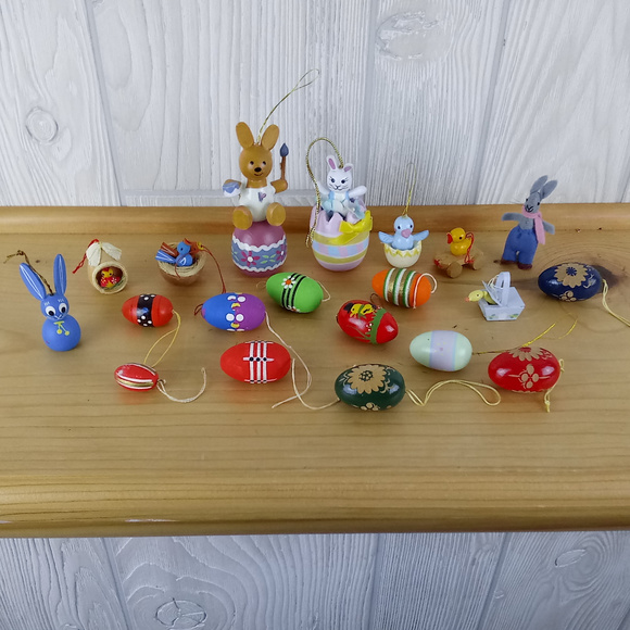 Enesco Easter Egg - Etsy *20 VTG Mini Easter Egg Tree Ornaments by Enesco